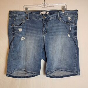 Torrid Denim Shorts Size 22 stretch Bermuda Women's Plus Cotton Spandex Blend